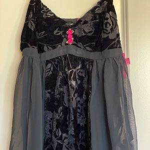 Betsey Johnson NWT neglige lingerie nightie 2pc